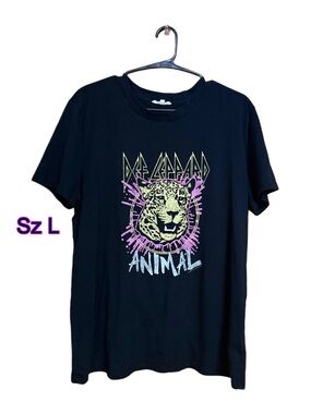 🎸 Def Leppard Animal Tee Large Rock Band Leopard Graphic Soft Vintage Style 🖤